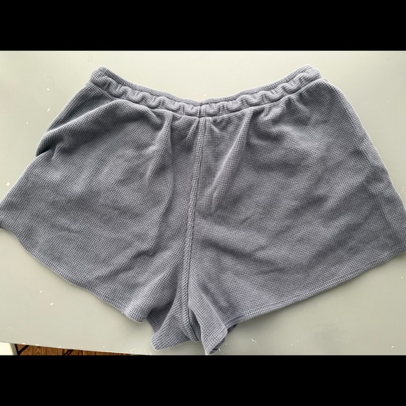Dark blue Brandy Melville shorts - Picture 3 of 3